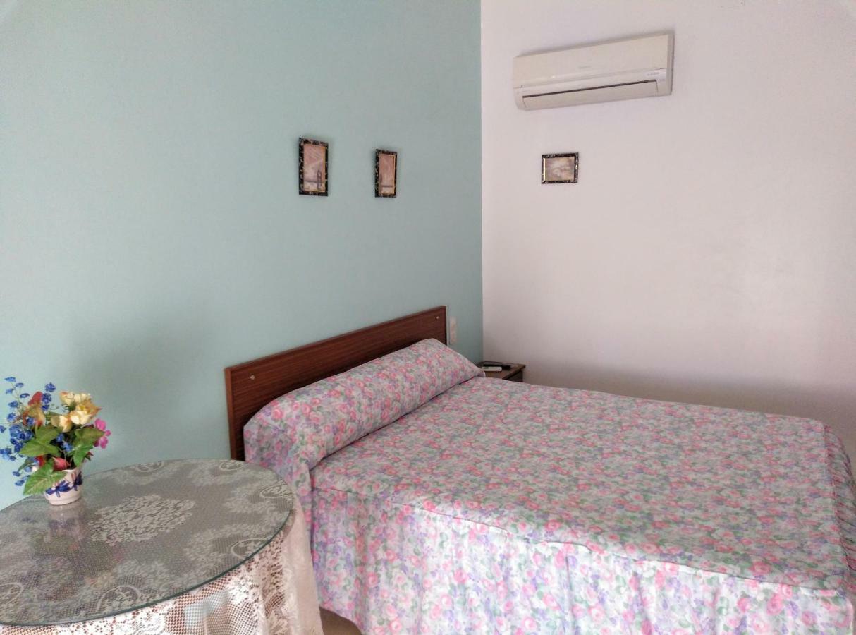 Pension Larra Майрена-дель-Алькор Екстер'єр фото